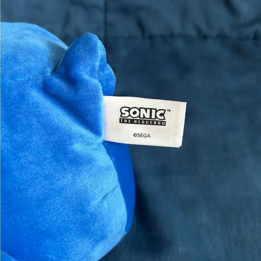 SOLD - Sonic Squishmallow - Picture 3 of 10